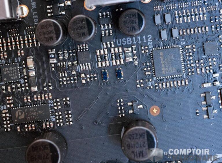 asus rog strix z490 a - puces de gestion des ports USB