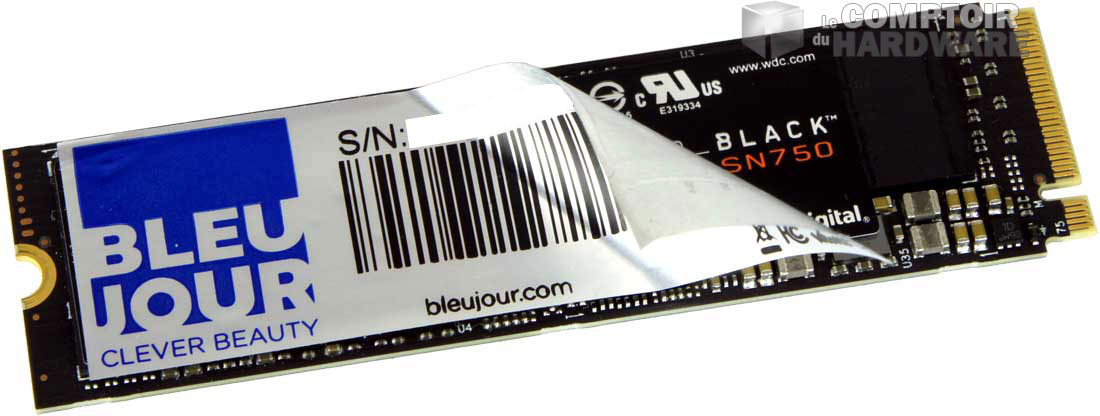 Sous l'étiquette, un SN750 de 250 Go