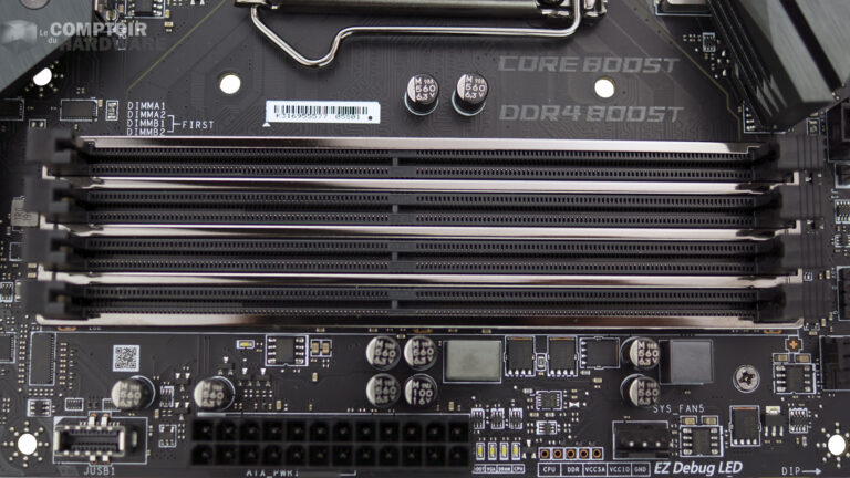 Les slots mémoire et l'ATX 24 broches