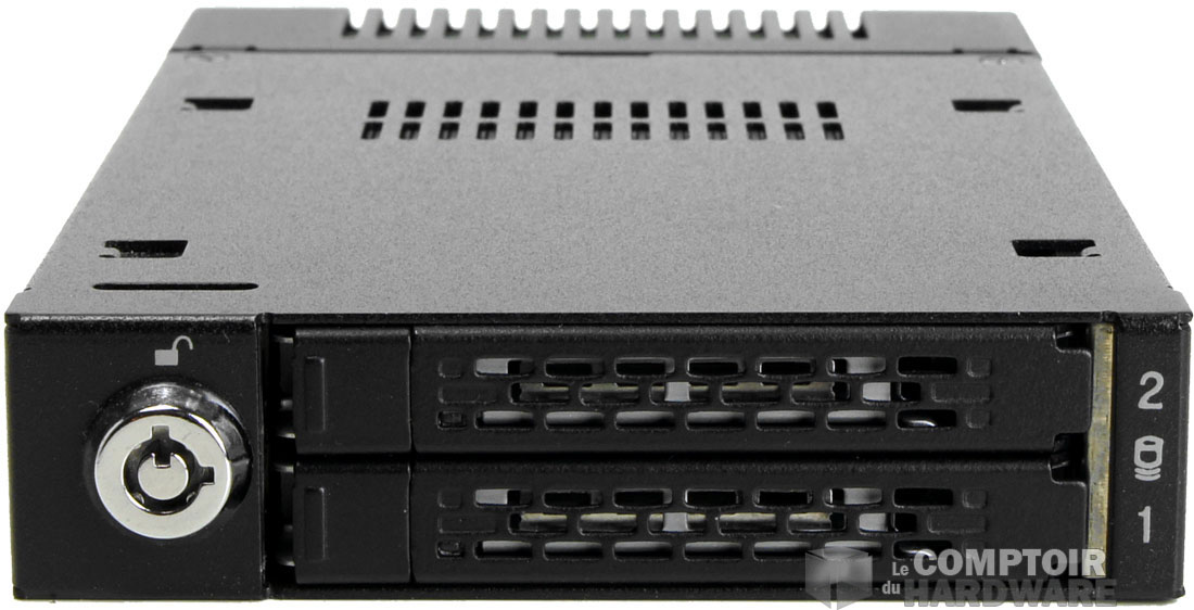 La façade du ToughArmor MB834M2K-B