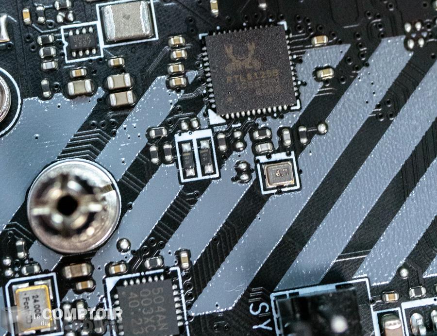 msi mag b550 tomahawk - puces réseaux