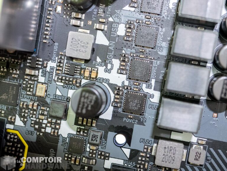 asrock b550 steel legend - zoom sur les vrm