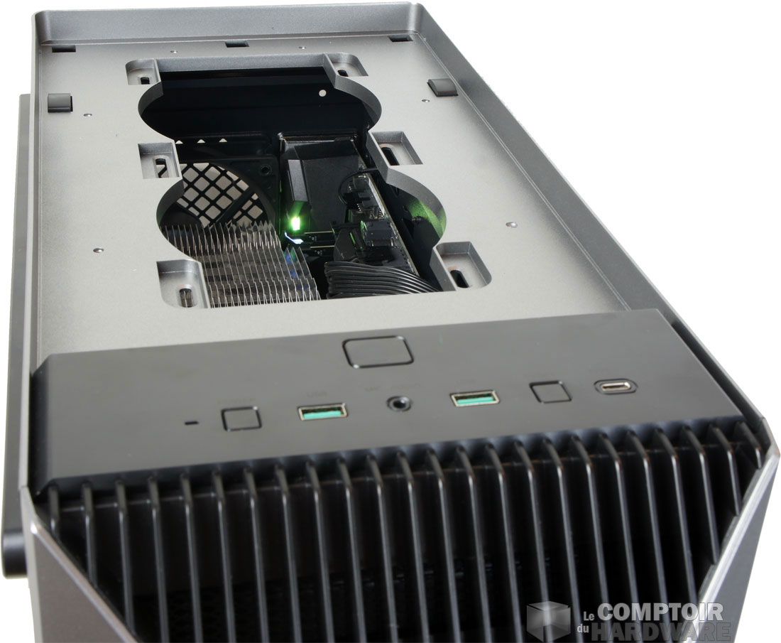 Le haut sans la plaque