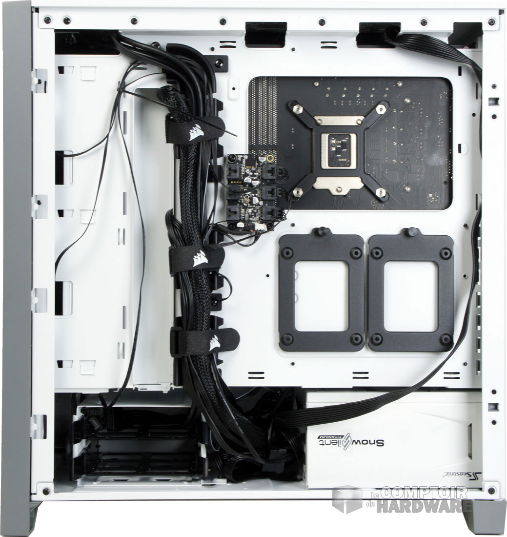 Le 4000X toujours, mais derrière le plateau cette fois-ci