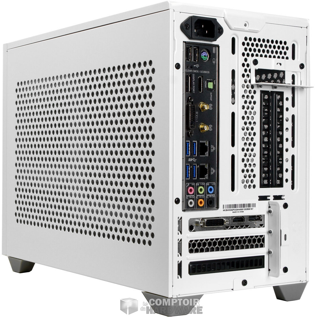 On n'oublie pas l'arrière du boîtier