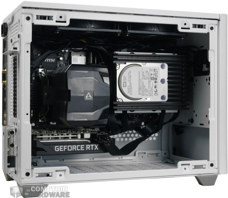 L'intérieur, encore