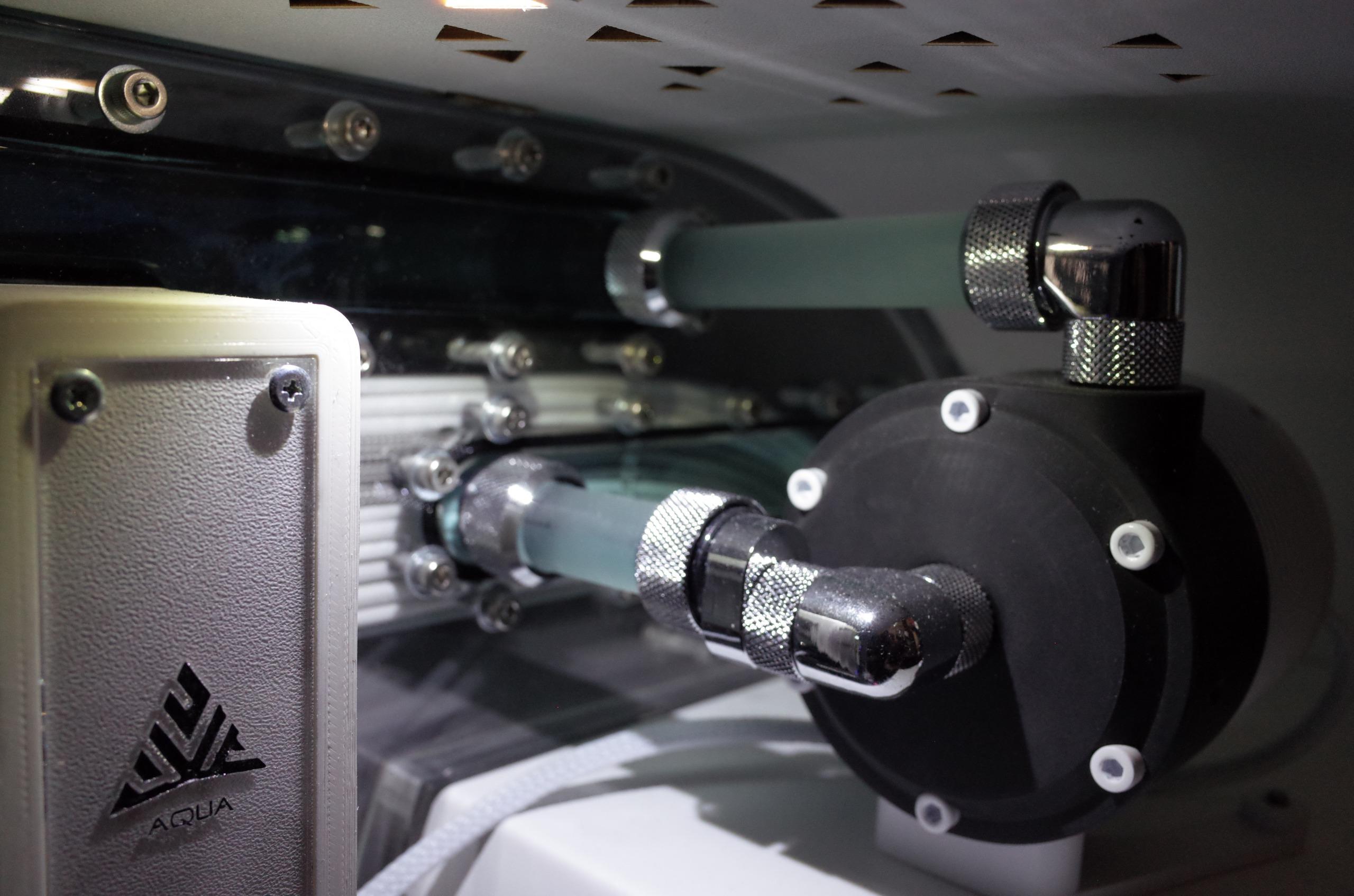 Ça pompe… l'eau du watercooling !