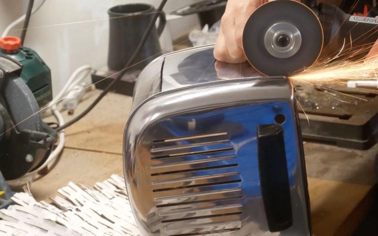 Il chauffe, le petit Dremel...