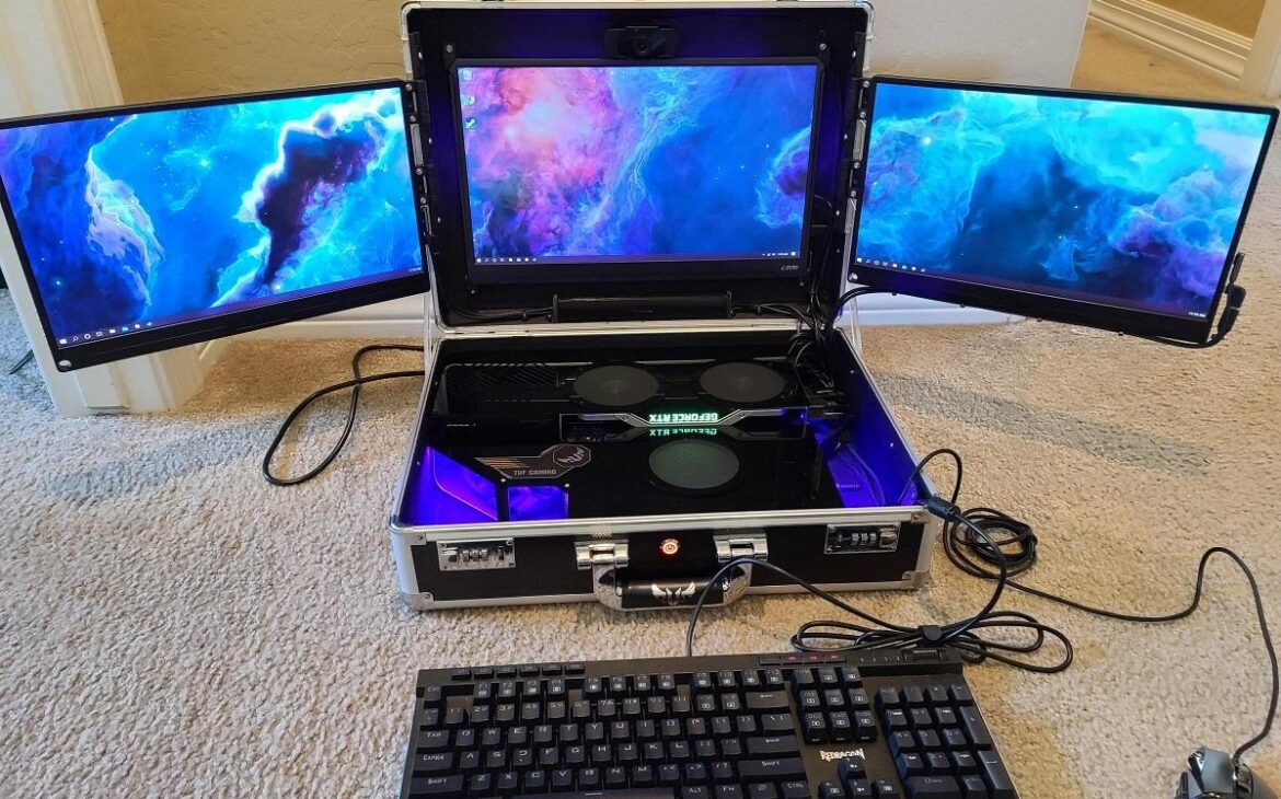 Trois écrans, rien que ça !