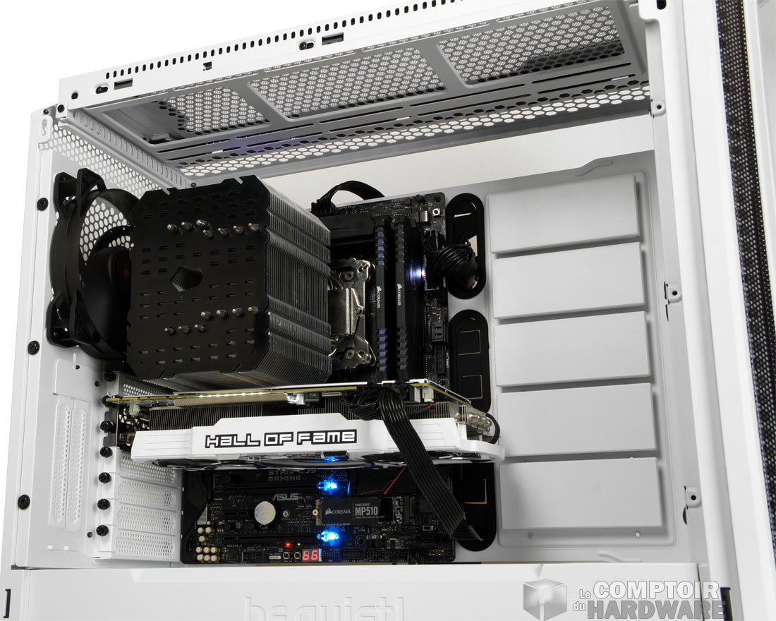 Le dernier ventilateur et l'emplacement du dessus. Amovible, rappelons-le.