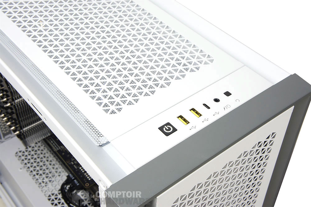 La connectique commune à chaque version du 5000