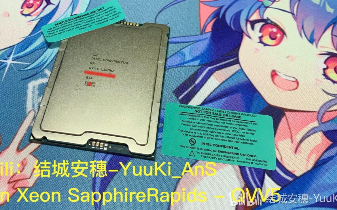 Mais quel beau tapis de bureau...