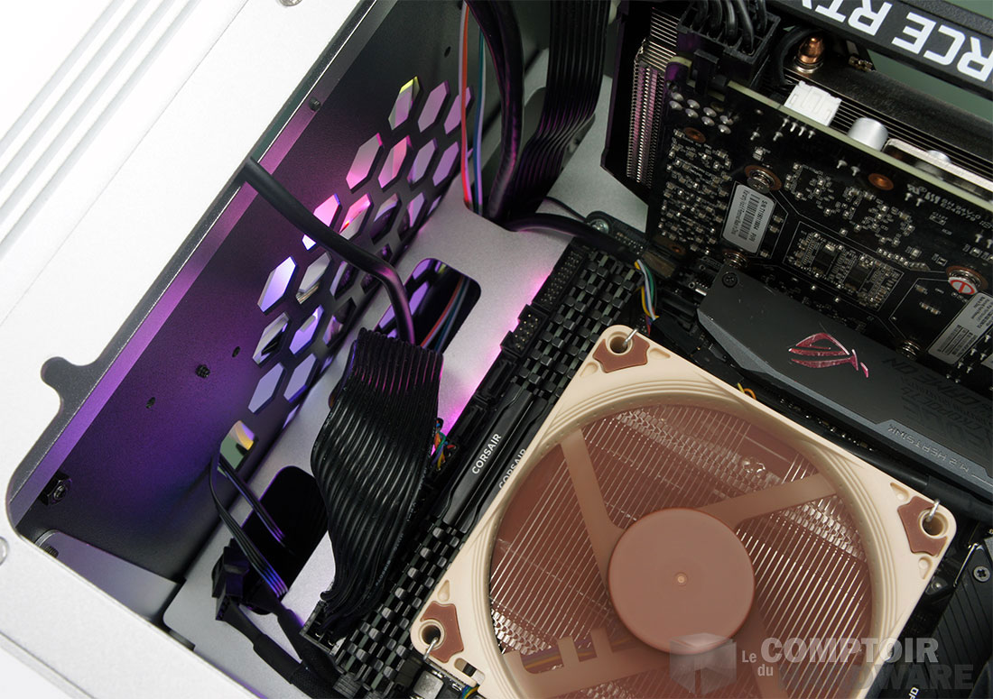 La grille d'aération épaisse