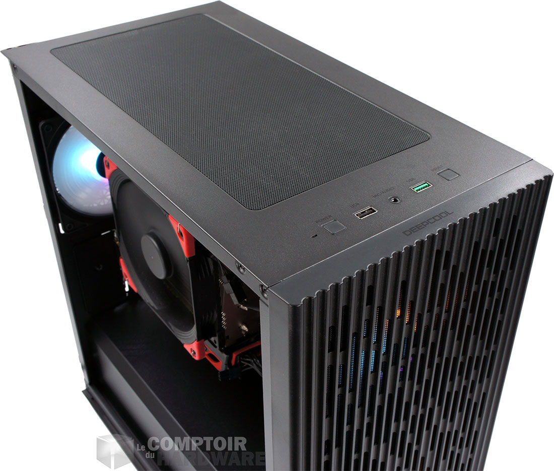 La connectique externe un peu vétuste... 