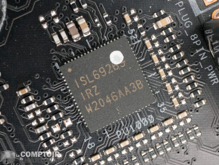 asus rog maximus xiii extreme - zoom sur le contrôleur d'alimentation