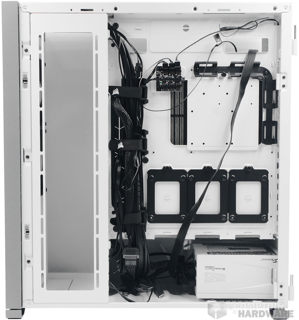 Quand on retire le lourd panneau ! 