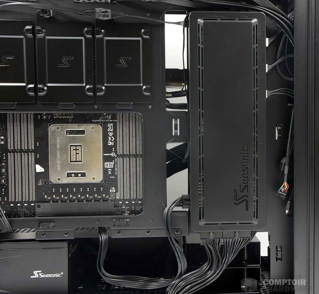 Le module d'alimentation en place