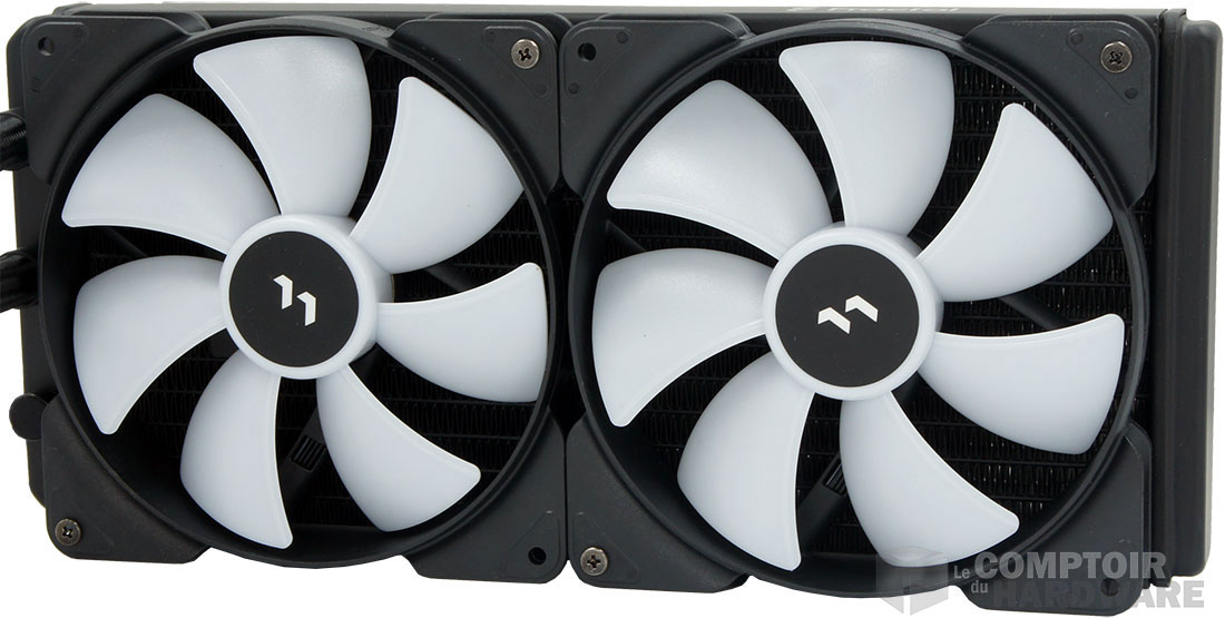 Les deux Aspect 14 RGB chargés d'évacuer l'air chaud