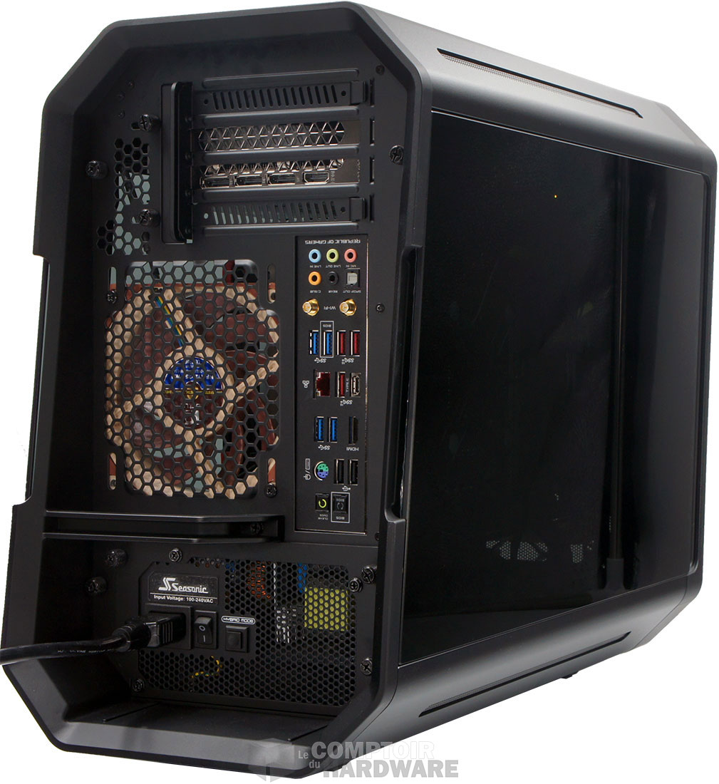 L'arrière du Dark Cube