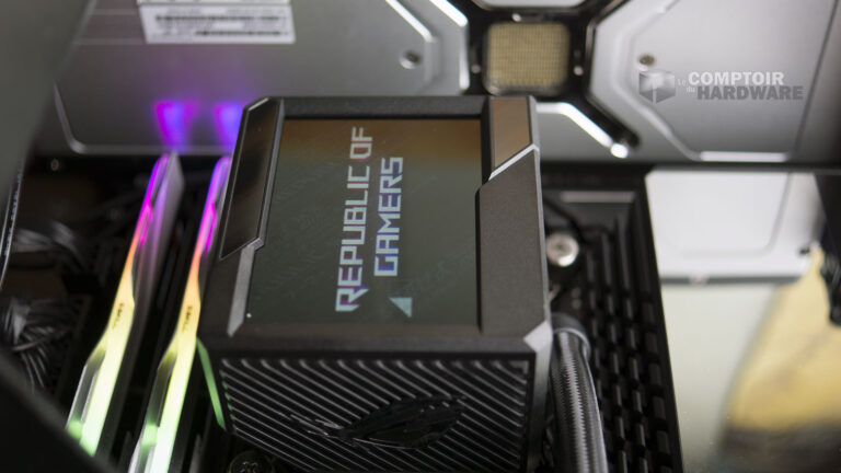 Asus ROG Ryujin II 360 asemblé