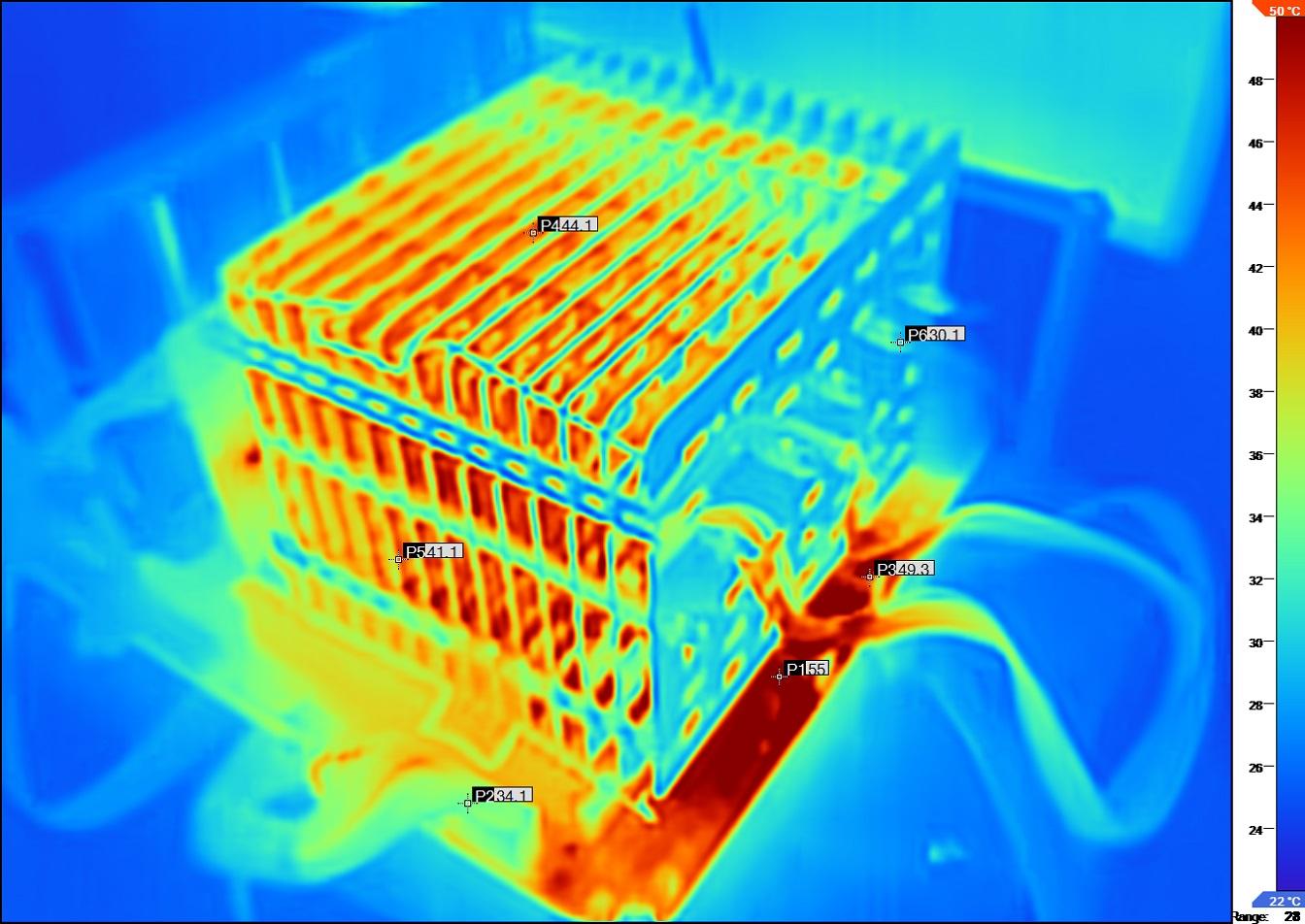 Pendant la charge, c'est nettement plus rouge. Les VRM aiment moyennement !