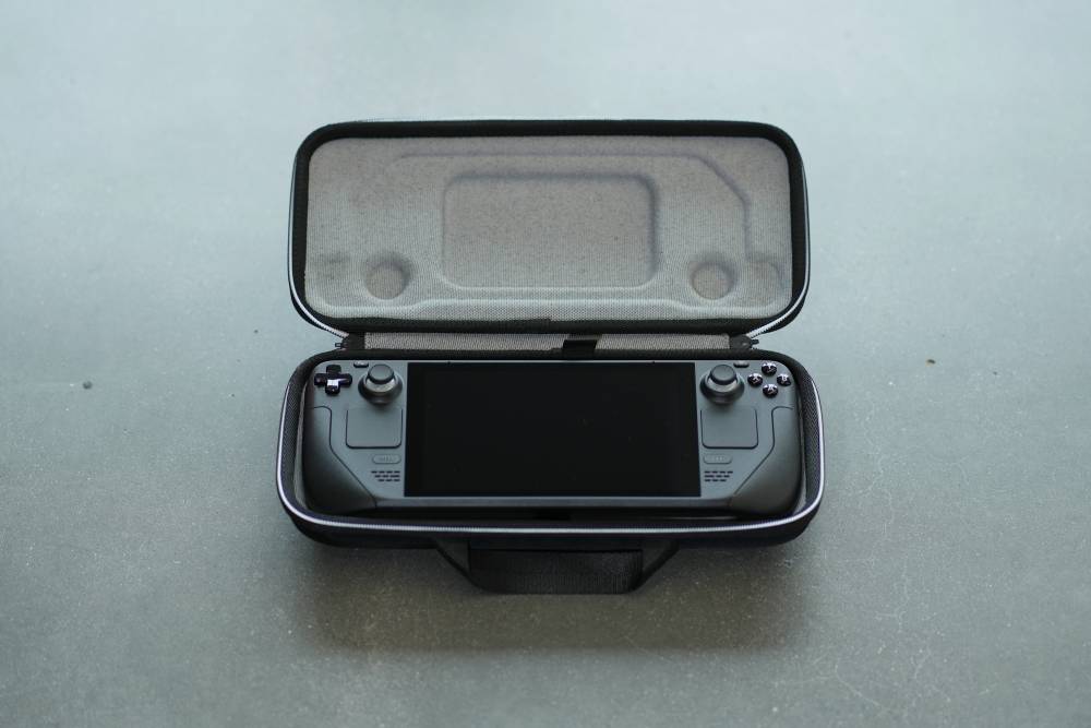 Un étui bien fini : Valve sait choyer ses clients