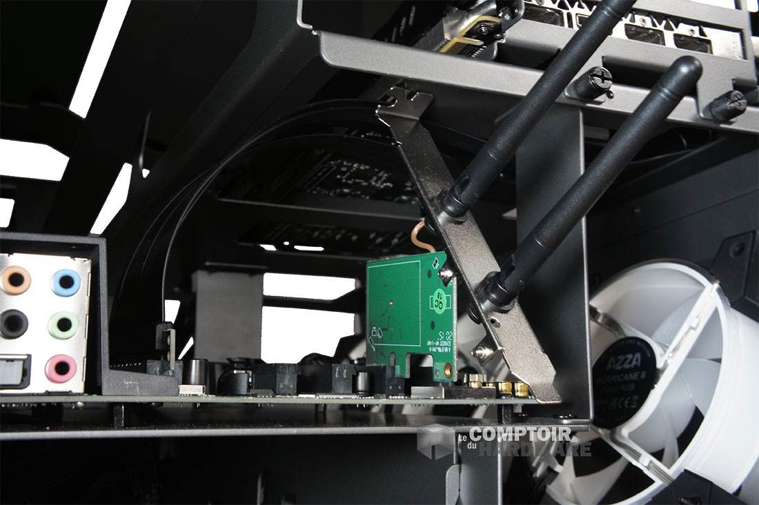 ça touche en bas donc ça ne se branche pas comme il faut