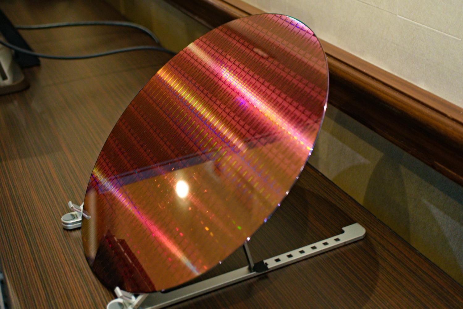 Comme il est beau mon wafer en Intel 7 !