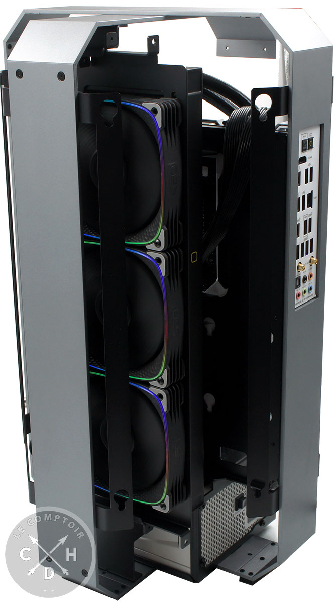 L'arrière avec le support de ventilation extractible