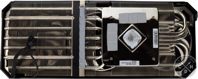 Asus ROG Strix RX 6750 XT Gaming : le radiateur