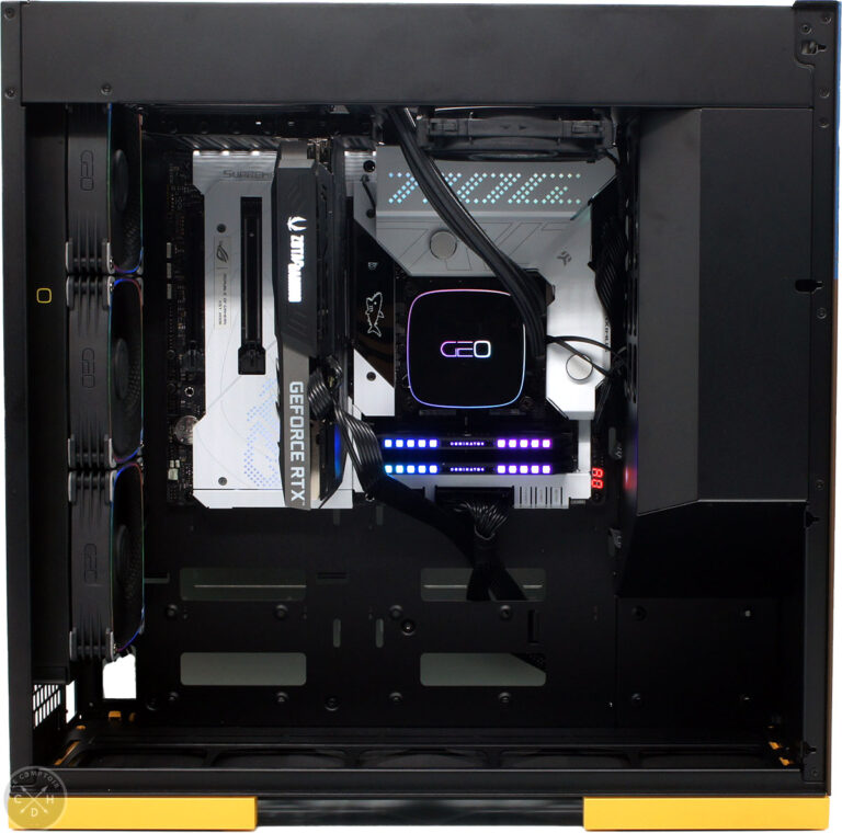 Quand on retire le panneau côté carte mère