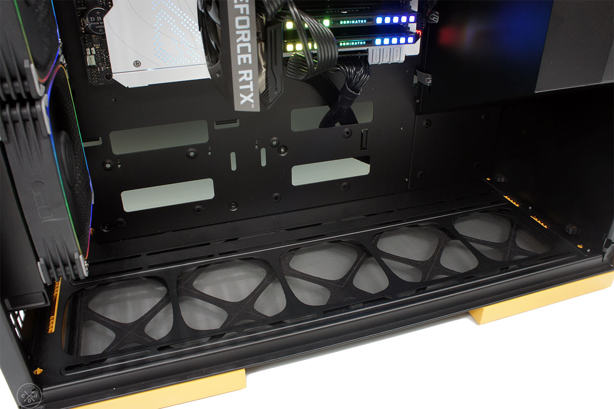 ça c'est le second support de ventilation sur le fond