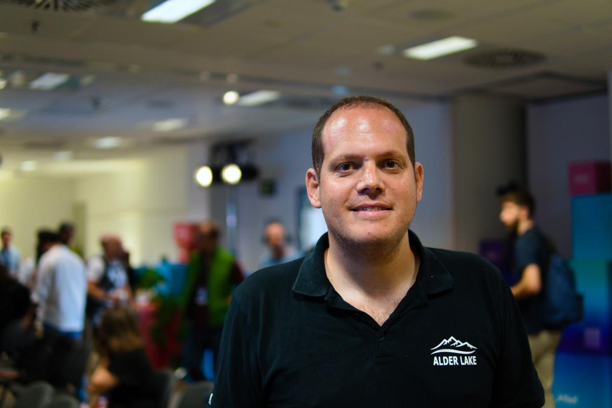 moshiko emmer scaled t