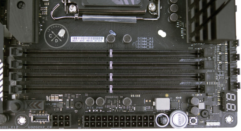 Slots DDR5 et alimentation