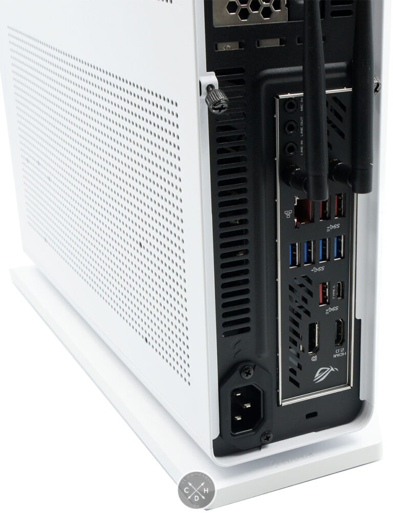 Là on a l'I/O Shield