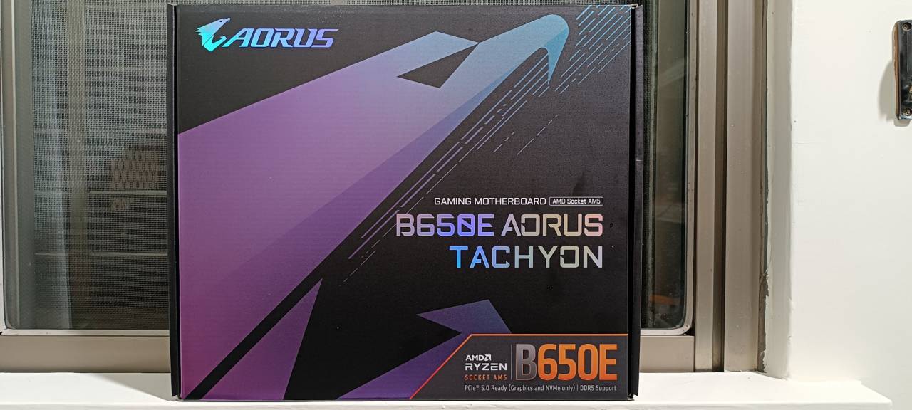 gigabyte b650e tachyon box