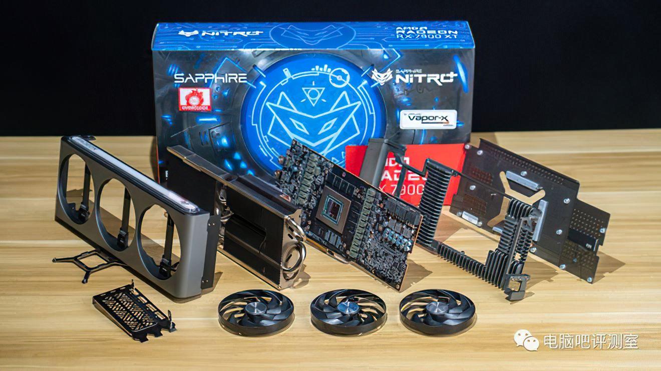 Elle est pas toute belle, en pièce détachées, cette RX 7900 XTX Nitro+ ?