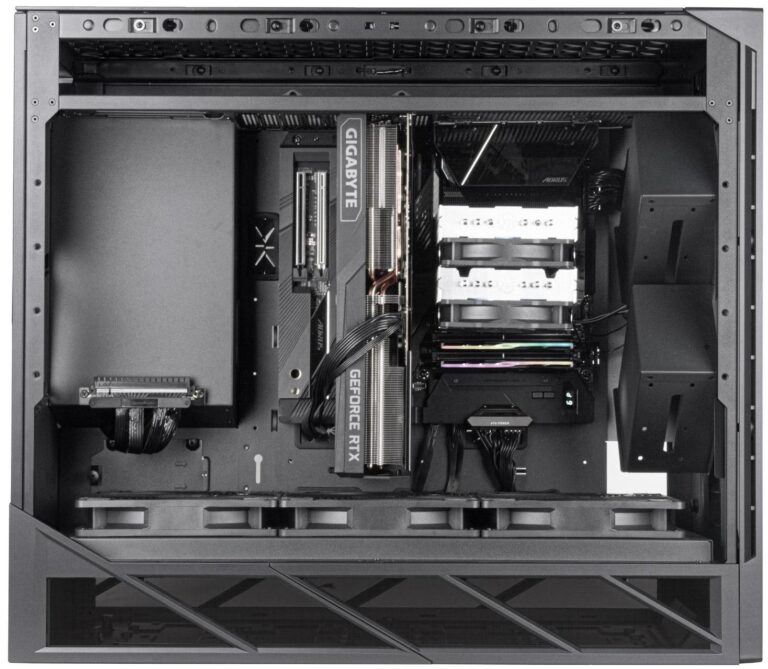 silverstone Alta F2 / de coté