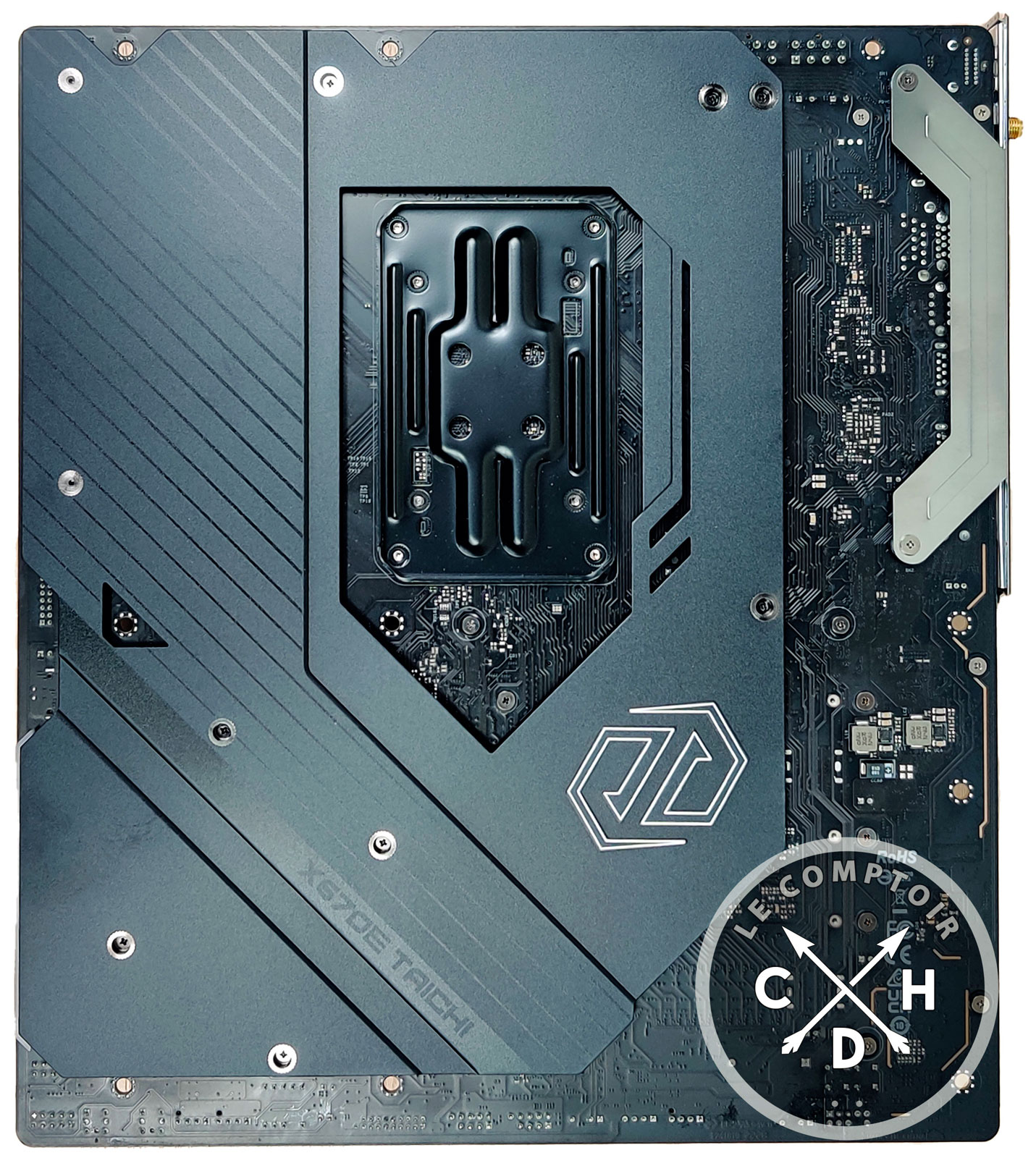 x670e taichi dans ton c** !