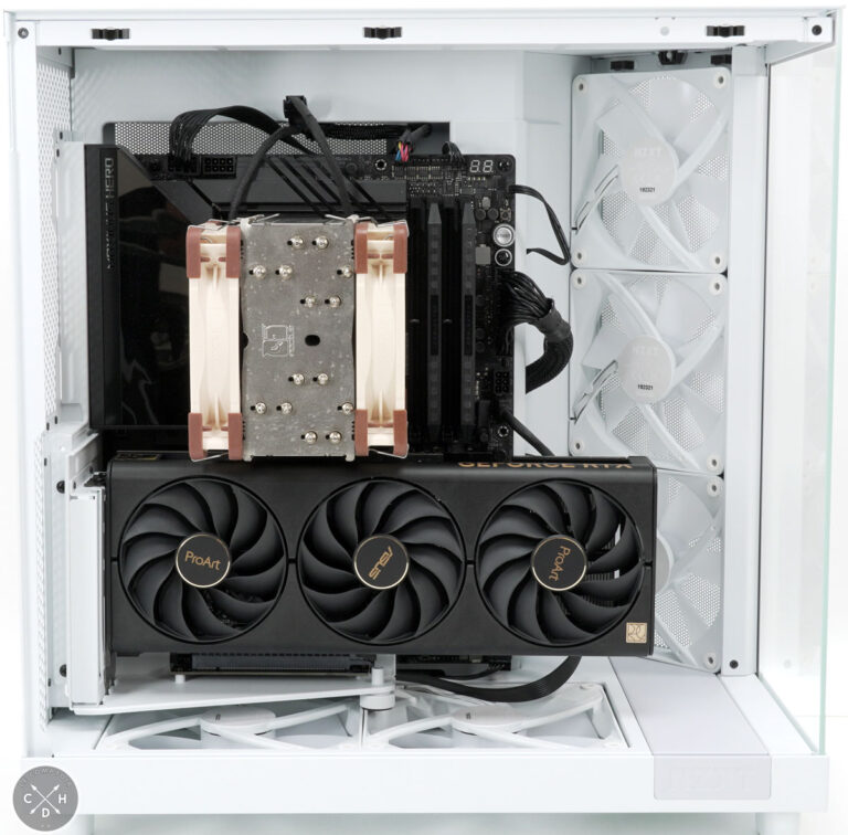L'interieur du H6 flow avec un GPU en position verticale