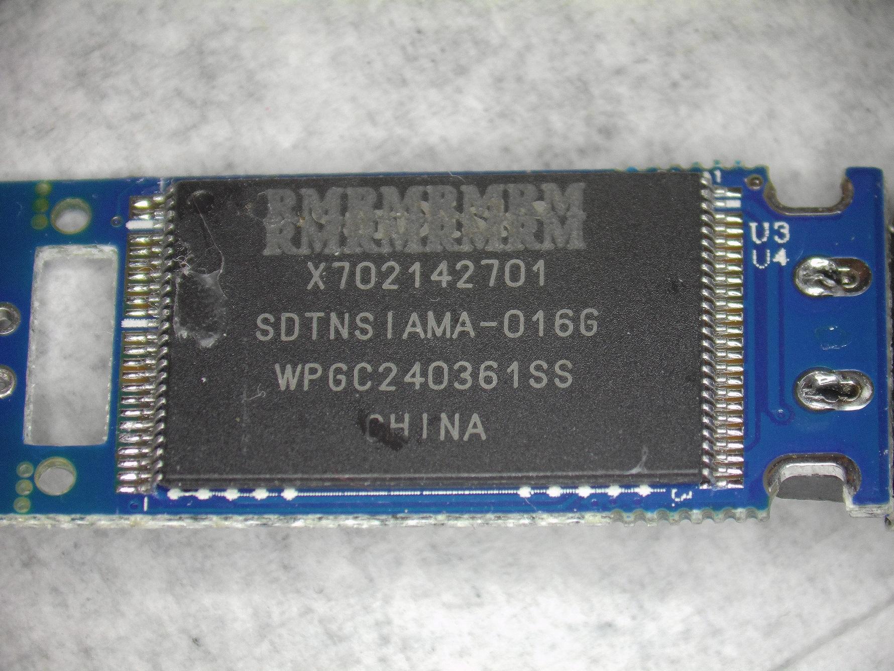 puce nand nom masqué